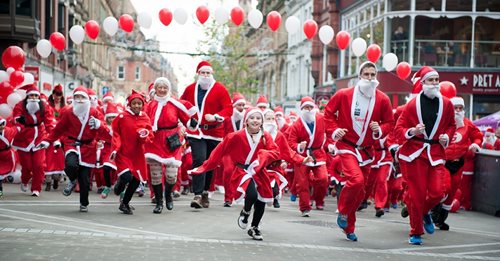 La course annuelle du Père Noël à Glasgow 